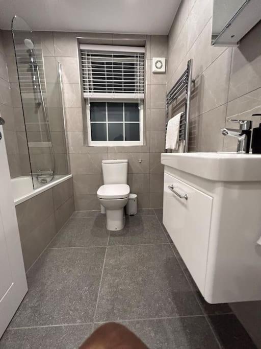 Ferienwohnung 1 Bed High Quality Modern Flat Edgware Exterior foto